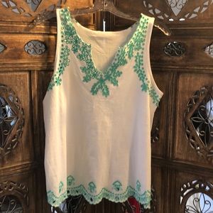 Woman’s Crown& Ivy Tank
